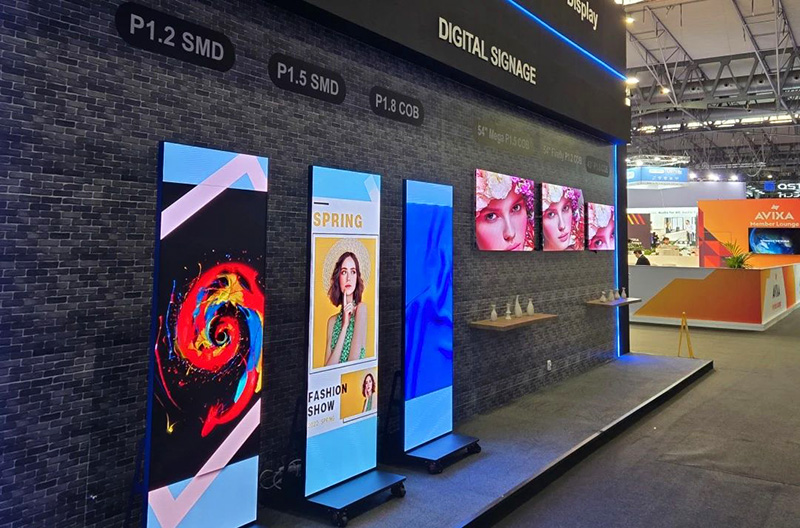 digital-signage-solution.jpg